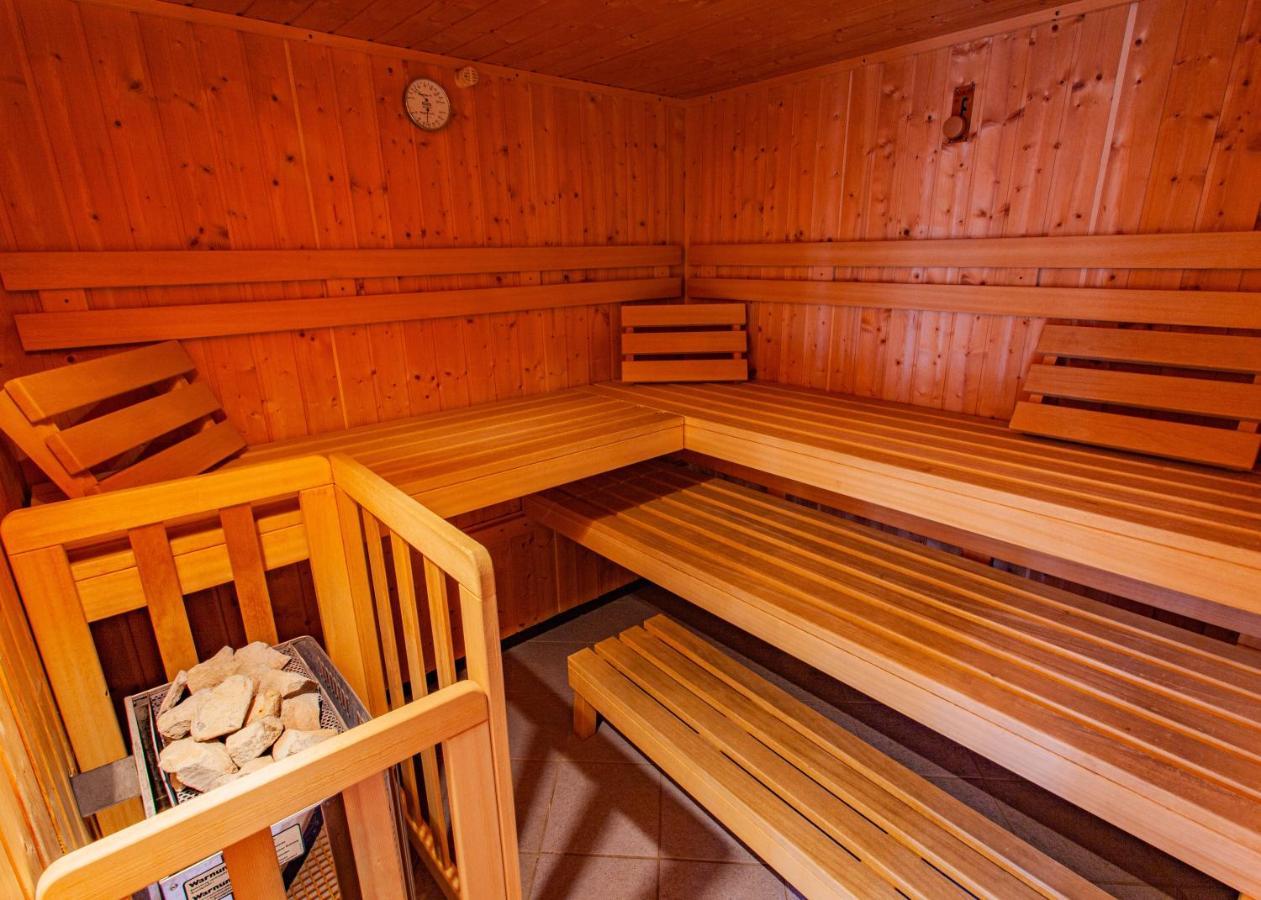 Gaestehaus Hartweger Haus im Ennstal Ngoại thất bức ảnh